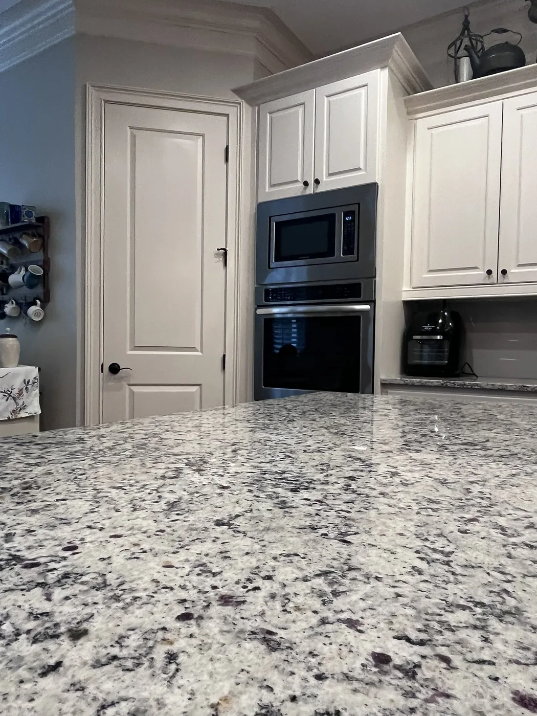 Bright kitchen after a detailed Elite cleaning service