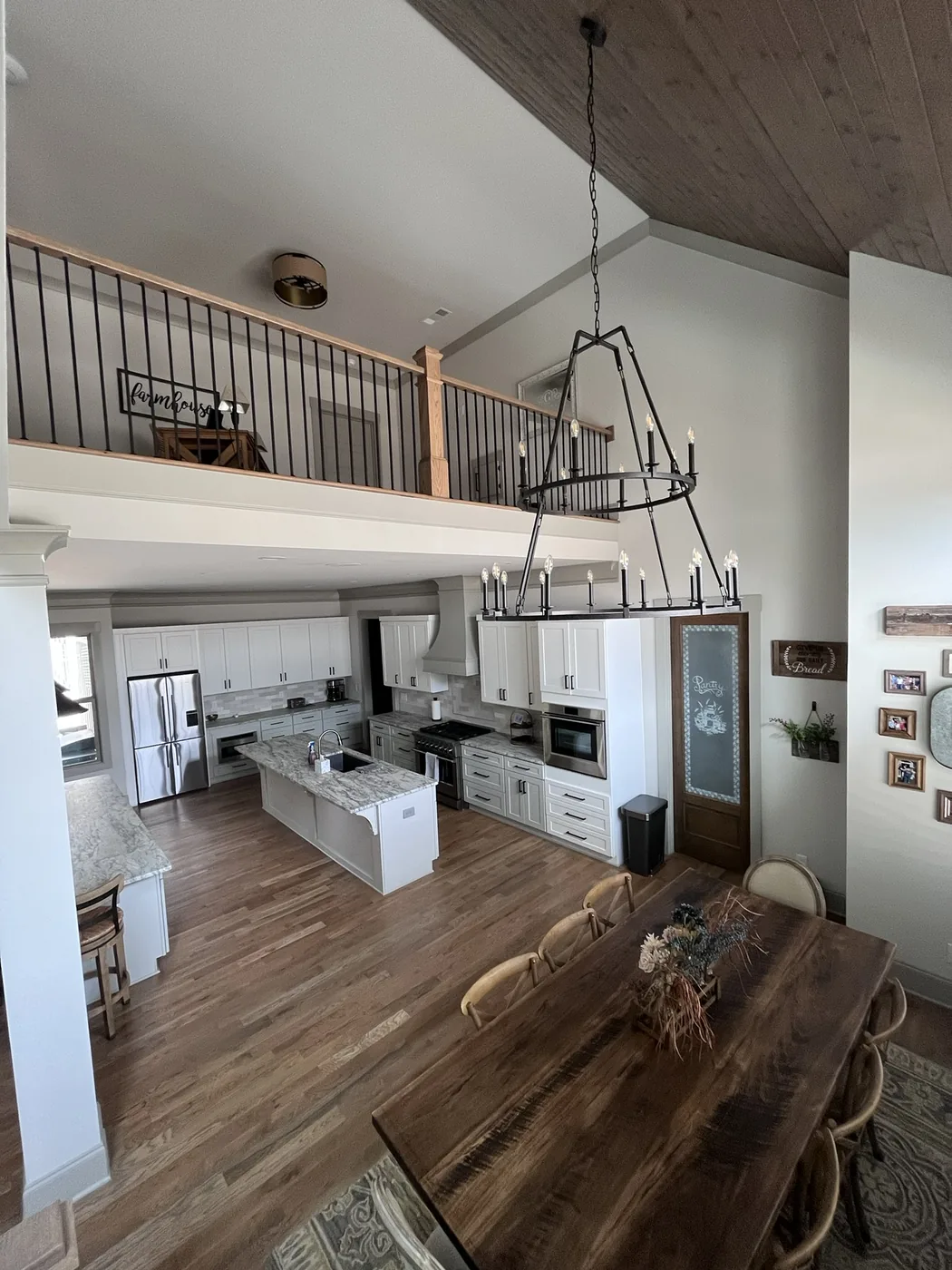 Clean and orderly living room